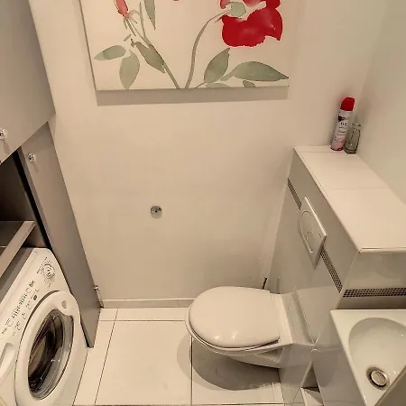 Apartment Quality 1 Bedroom Rue Du Canada 5 Mins Croisette 208 Cannes
