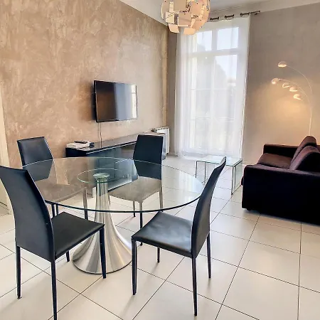 Apartment Quality 1 Bedroom Rue Du Canada 5 Mins Croisette 208 Cannes